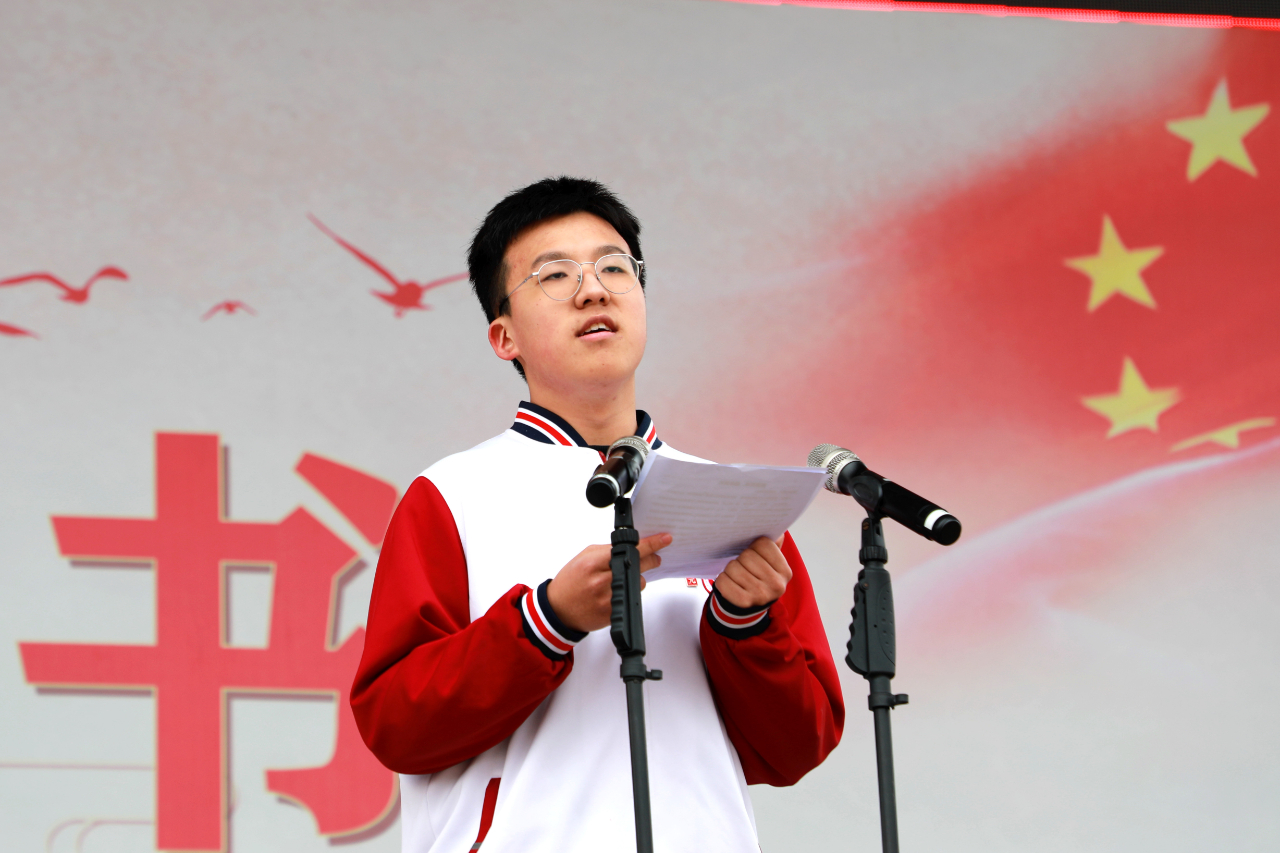 精中高三學(xué)子楊爍寒：以熱血之姿態(tài)，告訴這個(gè)世界我的夢(mèng)想！
